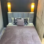 Petit Old Town شقة كراكوفيا