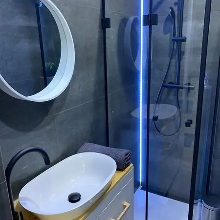 Petit Apartment